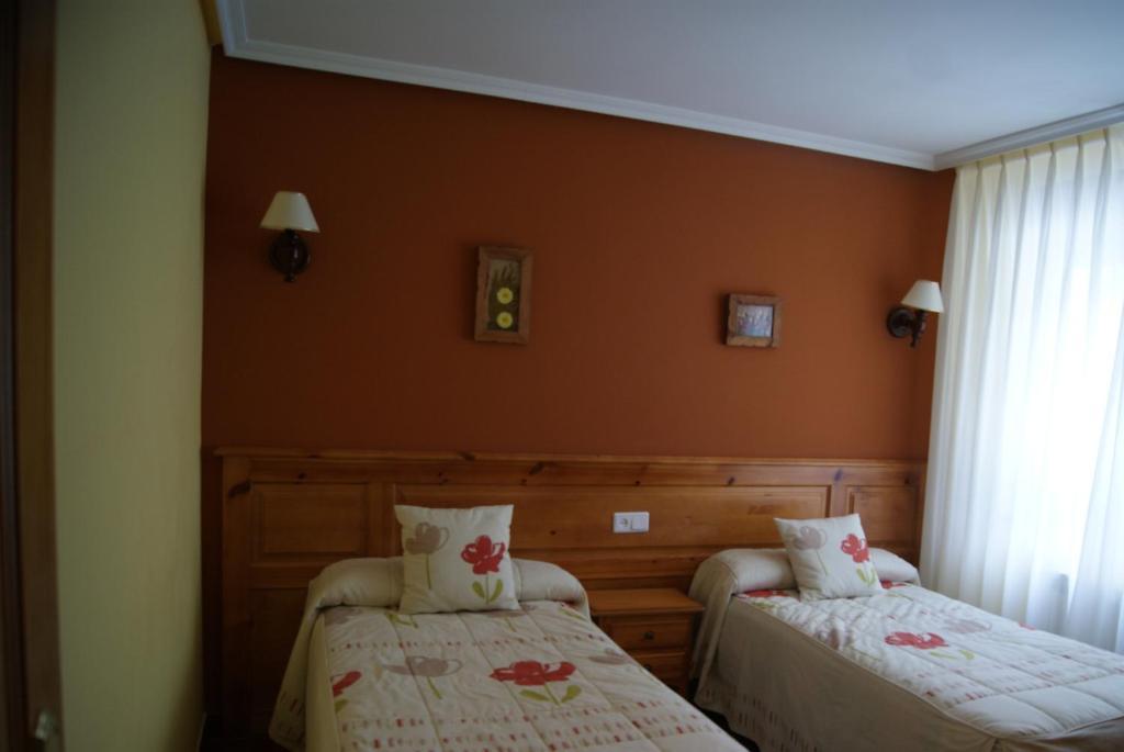 Hotel Garganta Del Cares Poncebos Quarto foto
