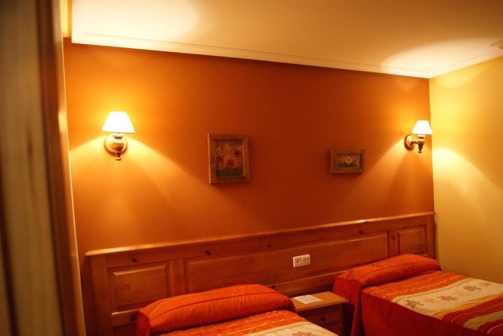 Hotel Garganta Del Cares Poncebos Quarto foto
